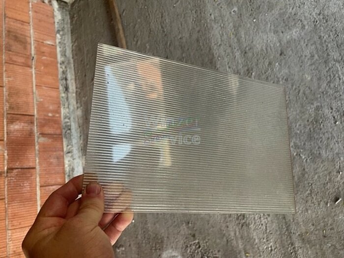 Bild 1 Glasfliese für Betonfässer