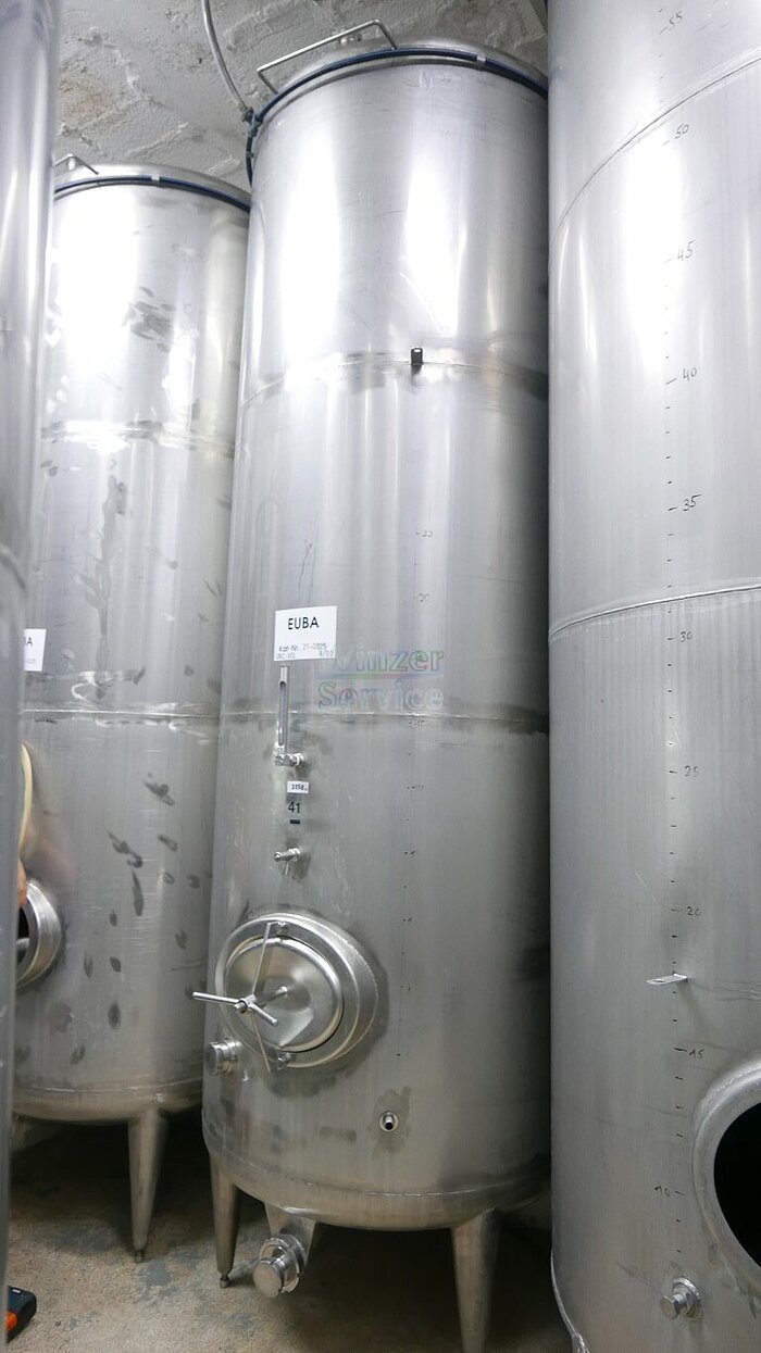 Bild 1 3.950 Liter Lagertank/ Weintank stehend rund aus V2A 