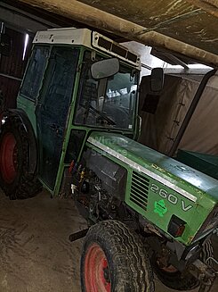 Fendt 260 Schmalspurschlepper / Traktor / Weinbergschlepper