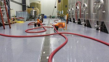 Bild 3 Ihr Profi für Kunstharz-Systeme und Bodenbeschichtungen