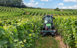 Bild 2 DEUTZ-FAHR Serie 5 DF/DS/DV Pro