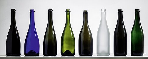 Bild 2 Weinflaschen, Spirituosenflaschen, Ölflaschen & Weithalsgläser