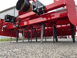 Bild 7 Kreiseleggen für Wein,- und Obstbau Minos Agri M-DRAM