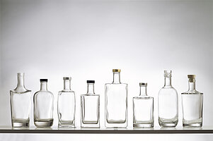 Bild 5 Weinflaschen, Spirituosenflaschen, Ölflaschen & Weithalsgläser