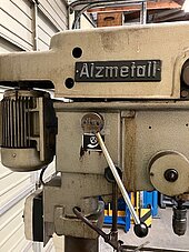 Bild 3 Alzmetall - Ständerbohrmaschine