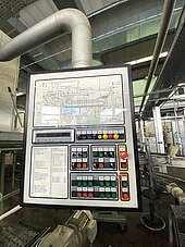 Bild 3 Flaschenreinigungsmaschine KRONES Lavatec KES