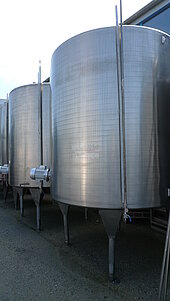 Bild 3 11.000 Liter  Lagertanks aus V2A mit Rührwerk