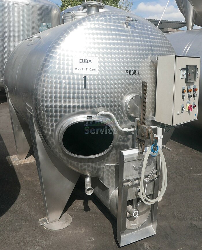 Bild 1 RIEGER VinoTop-Druck-Fermenter 5.000 Liter mit Kühlpaddel in V2A