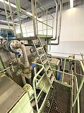 Bild 5 Flaschenreinigungsmaschine KRONES Lavatec KES
