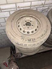 Bild 3 Reifen mit Felge für Sprinter Bj 2000
