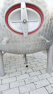 Bild 1 Eiertank / Lagertank aus V2A marmoriert, 1.800 Liter, gebr.