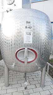 Bild 8 Eiertank / Lagertank aus V2A marmoriert, 1.800 Liter, gebr.