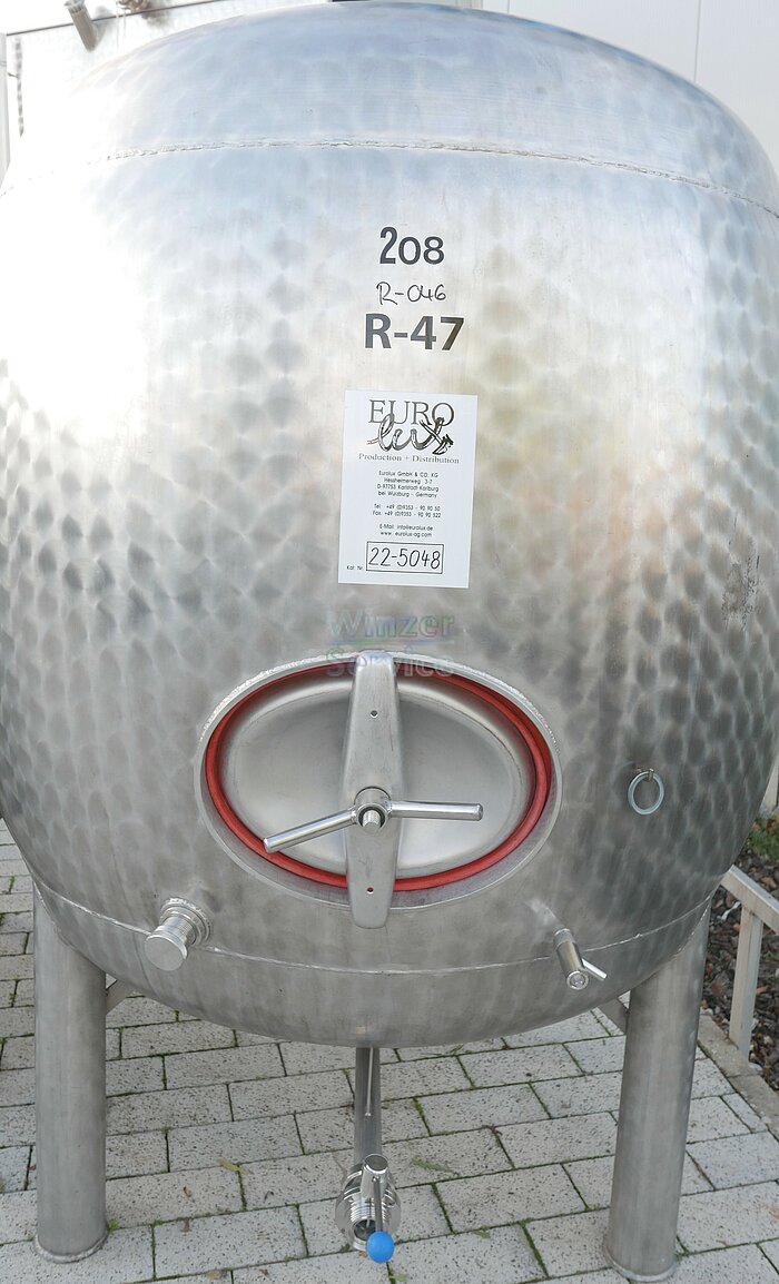Bild 1 Eiertank / Lagertank aus V2A marmoriert, 1.800 Liter, gebr.