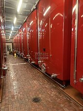 Bild 2 Weisswein-Gär-Lagertank-Anlage SUTTER Total 1 261 000 Liter