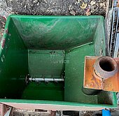 Bild 4 MOSELLA Trauben- / Maische-Transportbehälter mit Förderpumpe