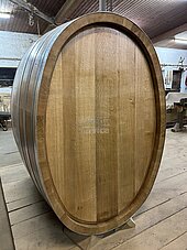 Bild 5 Neues Ovales Weinlagerfass mit 2450 Liter Inhalt
